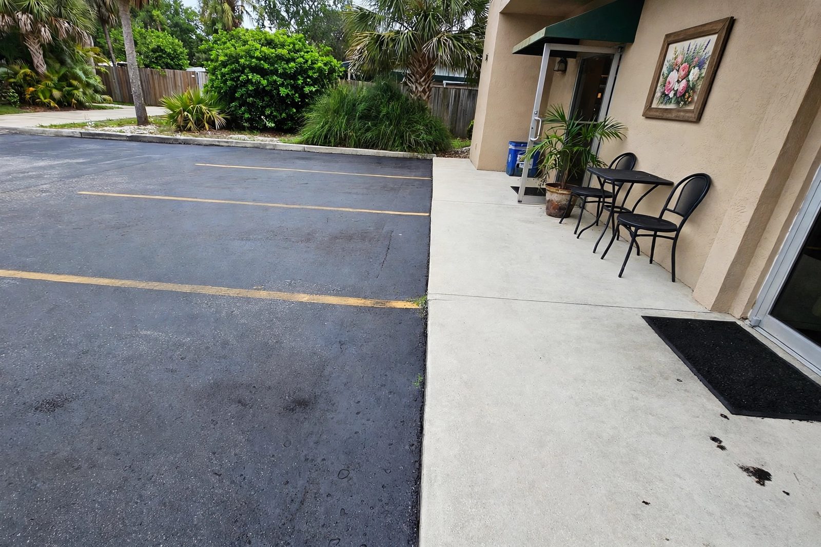 Walkways & Entry Areas after cleaning